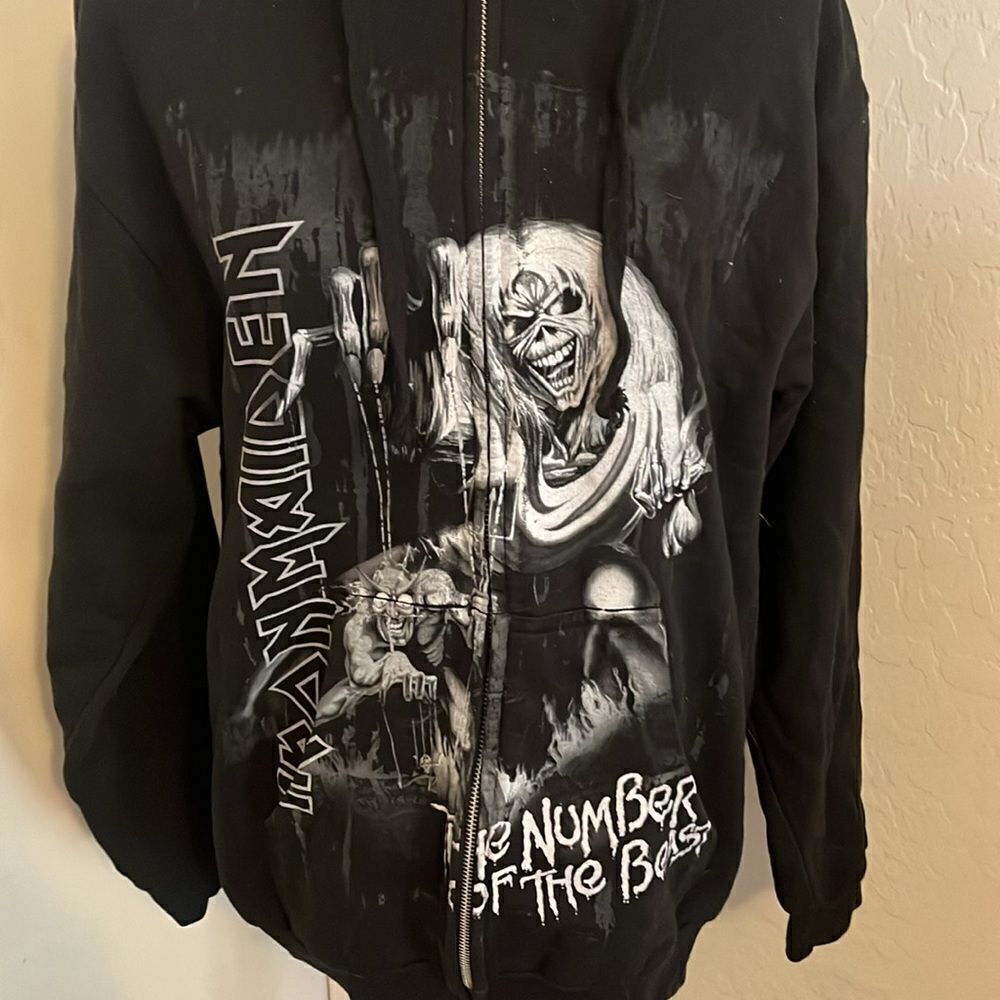 Iron Maiden Band Music Black Graphic Zipper Closure Sweatshirt Concert Festival - Picture 7 of 9